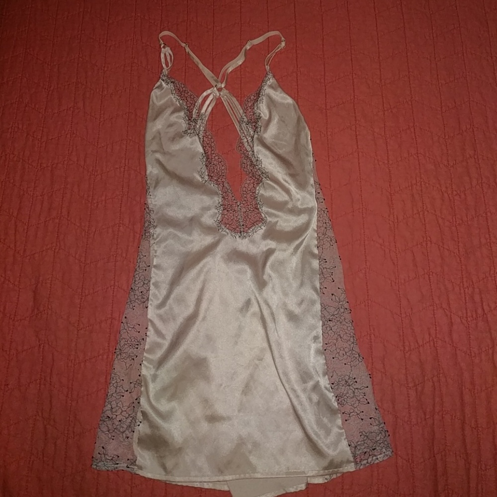 White Victoria's Secret lingerie with lace! NWOT!